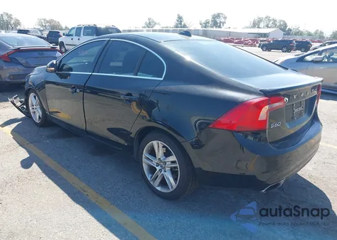 2016 Volvo S60 T5 Drive-E Premier из США, поврежденный, VIN YV126MFK8G2413381